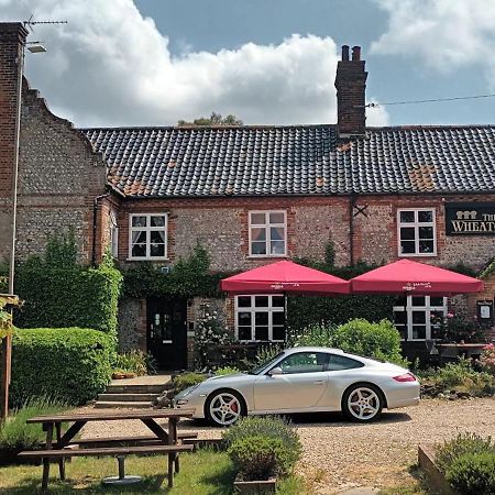 The Wheatsheaf Hotel Mundesley Bagian luar foto