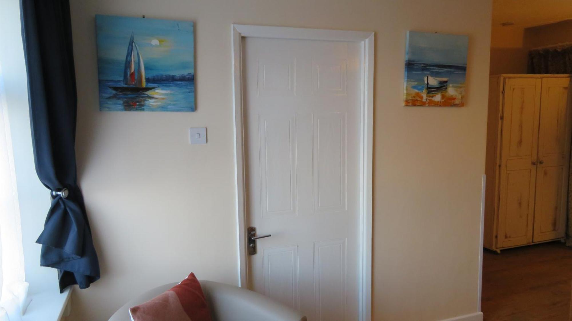 The Wheatsheaf Hotel Mundesley Bagian luar foto