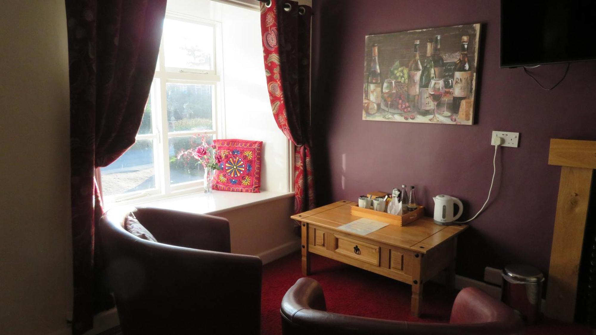 The Wheatsheaf Hotel Mundesley Bagian luar foto